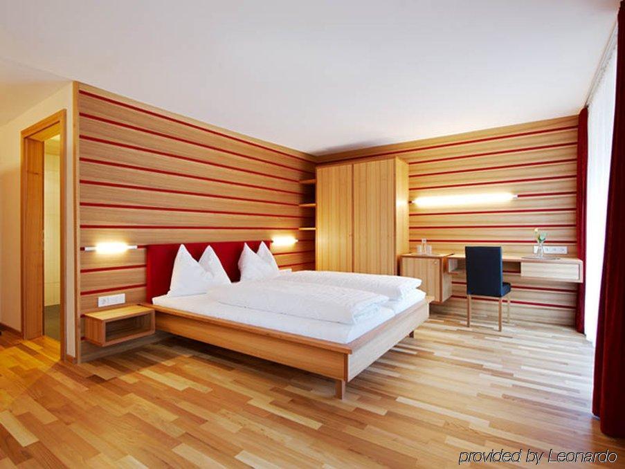 Hotel Kanisfluh Mellau Room photo